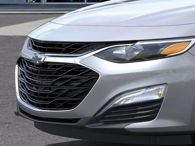 2025 Chevrolet Malibu RS - Photo 13