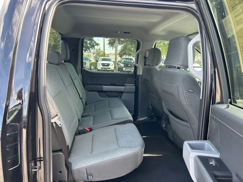 Used 2025 Black Ford XLT image 43