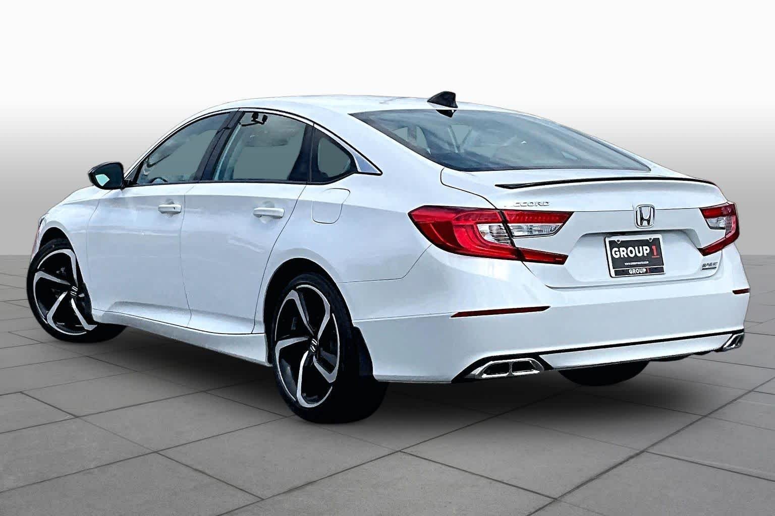 Used 2022 Platinum White Pearl Honda Sport SE image 11