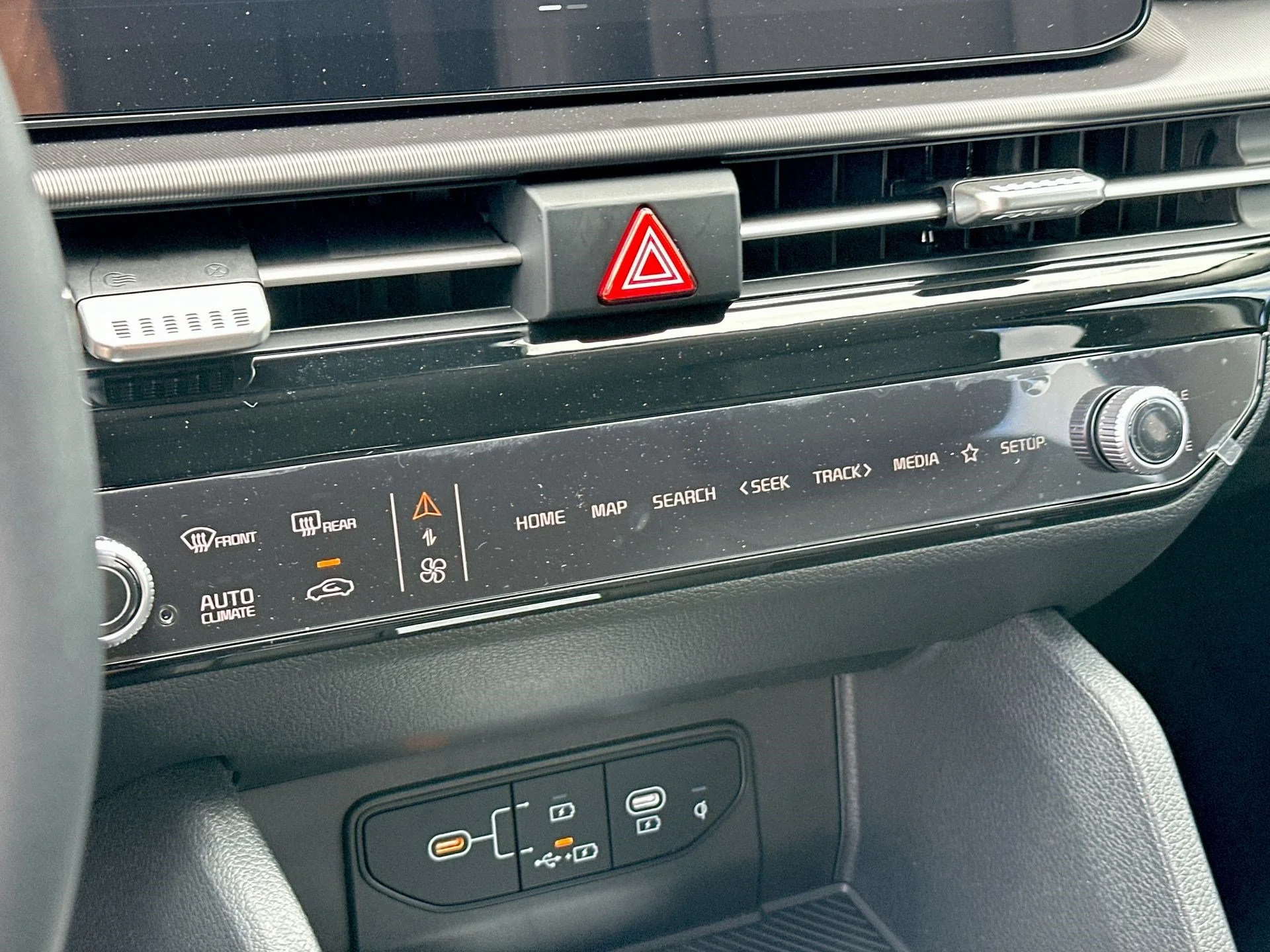 New 2026 Gravity Gray Kia EX image 18