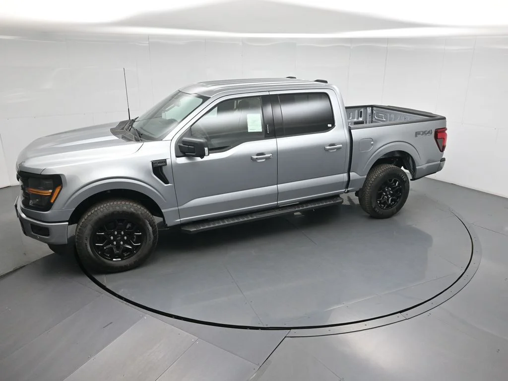 New 2026 Iconic Silver Metallic Ford XLT image 40