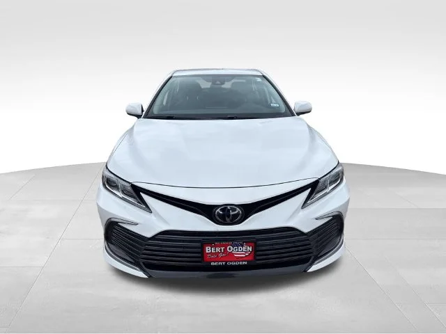 Used 2022 White Toyota LE image 2
