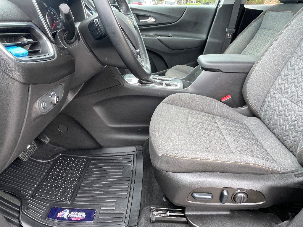 Used 2023 Iron Gray Metallic Chevrolet LT image 13