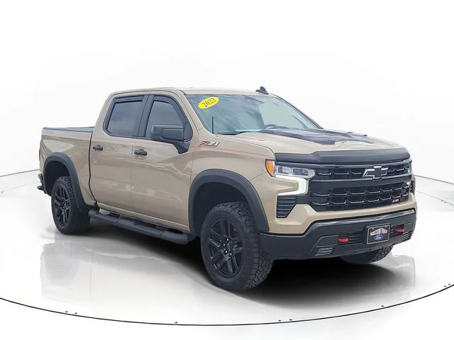 Used 2022  Chevrolet LT Trail Boss image 3