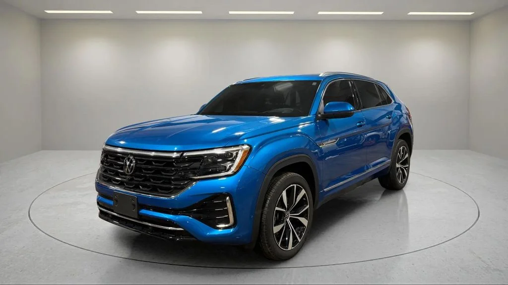 2024 Volkswagen Atlas Cross Sport 2.0T SEL Premium R-Line 4MOTION's photo