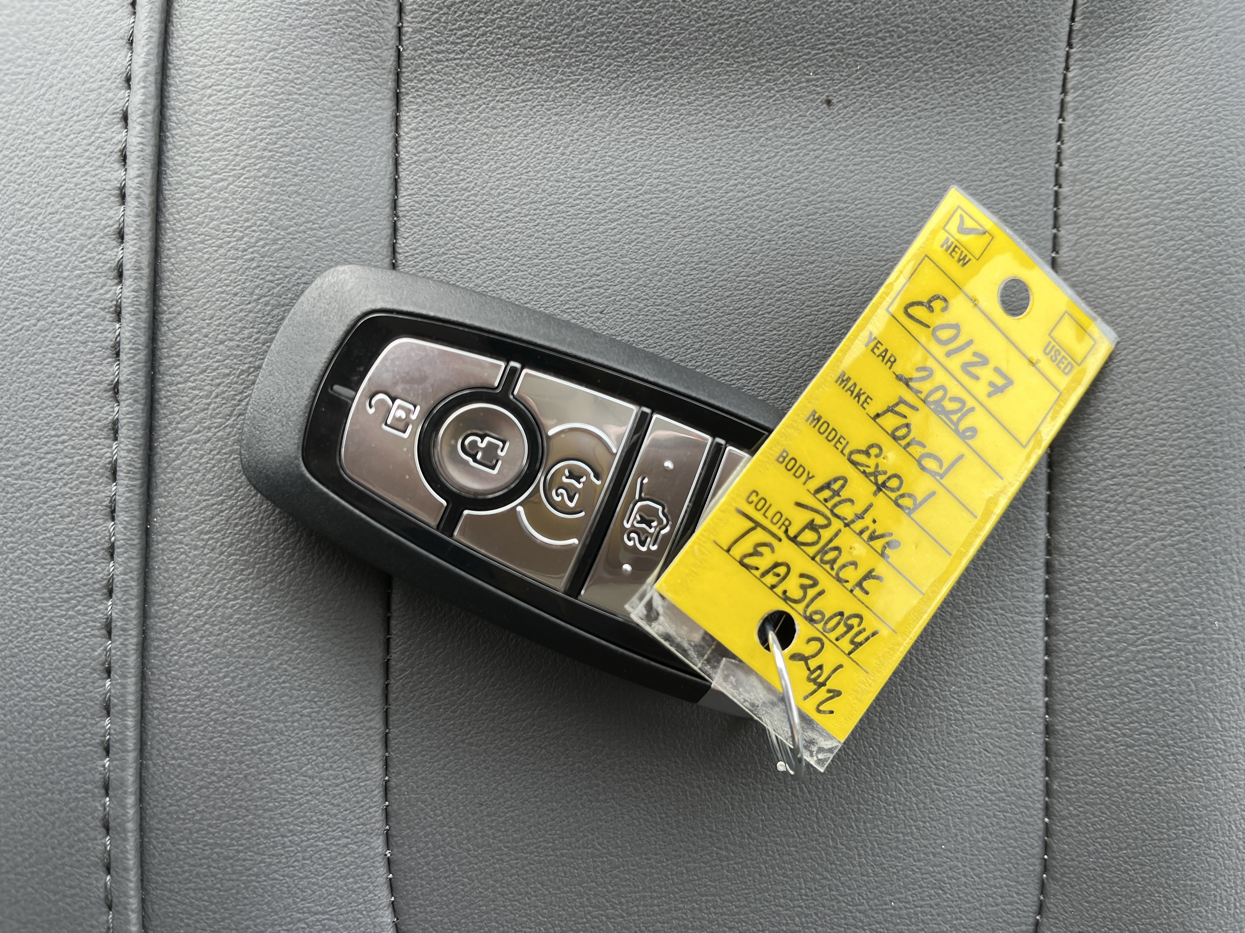 New 2026 Agate Black Metallic Ford MAX Active image 28