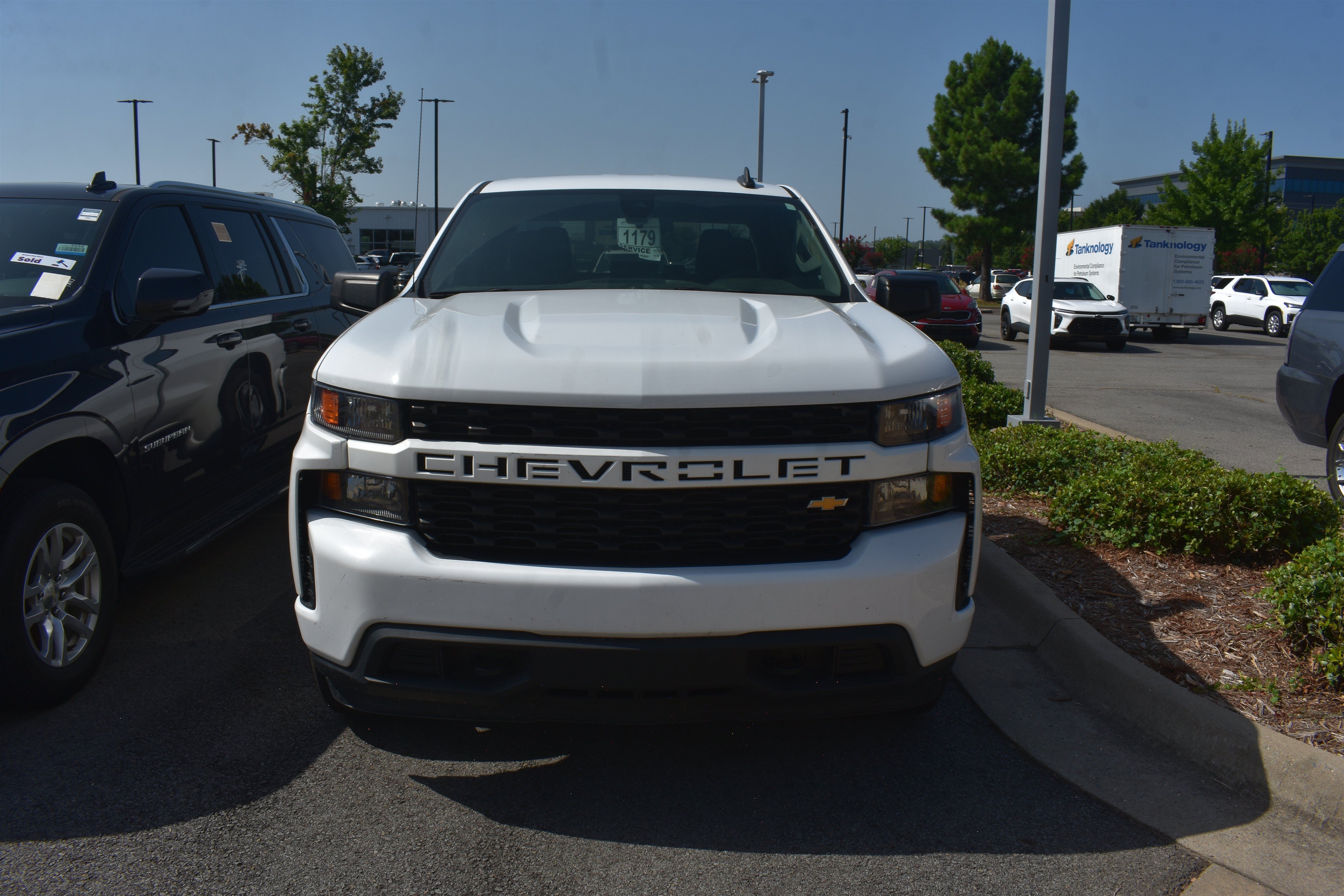 Used 2022 Chevrolet Silverado 1500 Limited Custom with VIN 1GCRWBEK4NZ214343 for sale in Little Rock