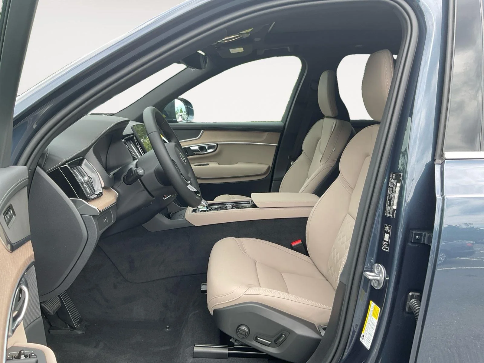 New 2026 Denim Blue Metallic Volvo Plus image 9