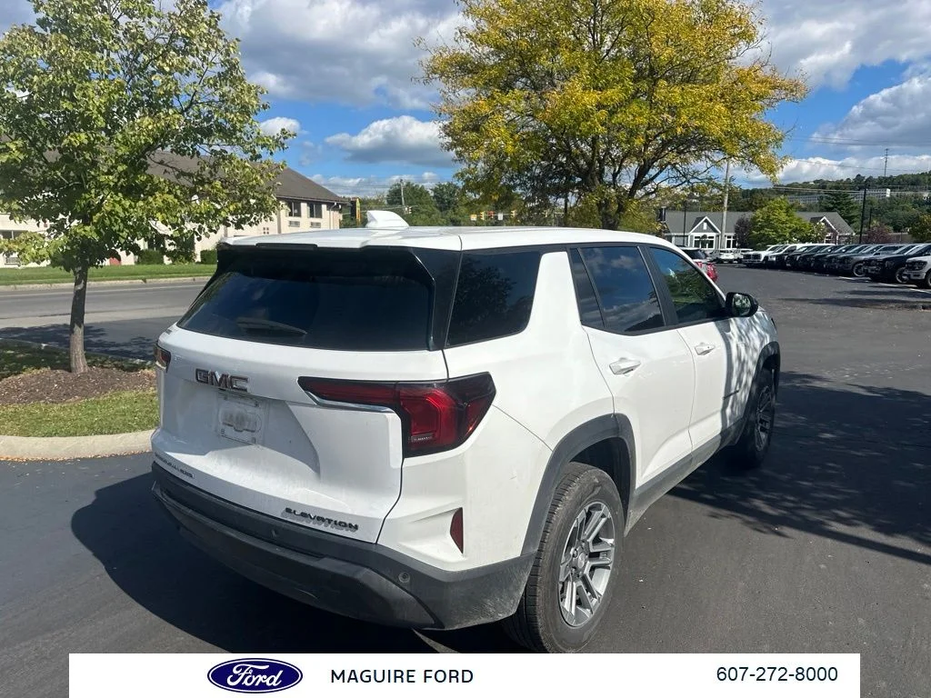 Used 2025 White GMC Elevation image 5
