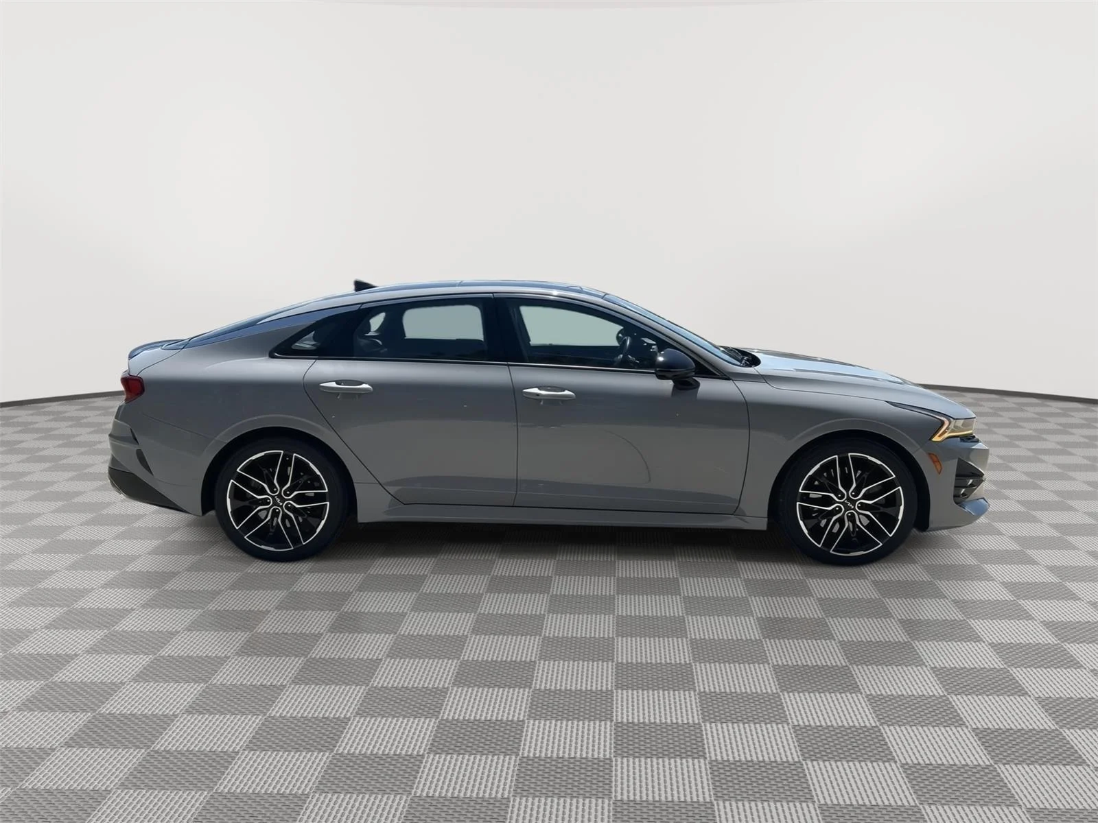 Used 2023 GRAY Kia GT image 13