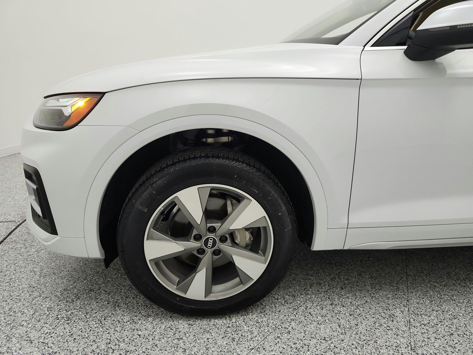 Used 2023 Glacier White Metallic Audi Premium image 17