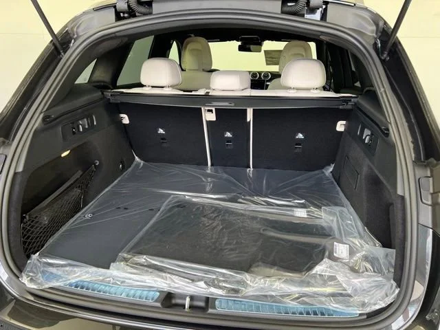 New 2026 Graphite Grey Metallic Mercedes-Benz GLC 300 image 88