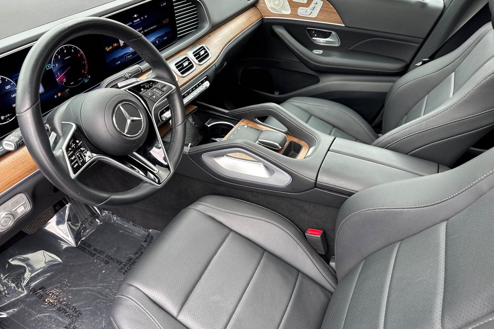 Certified Used 2025  Mercedes-Benz GLE 450 image 7