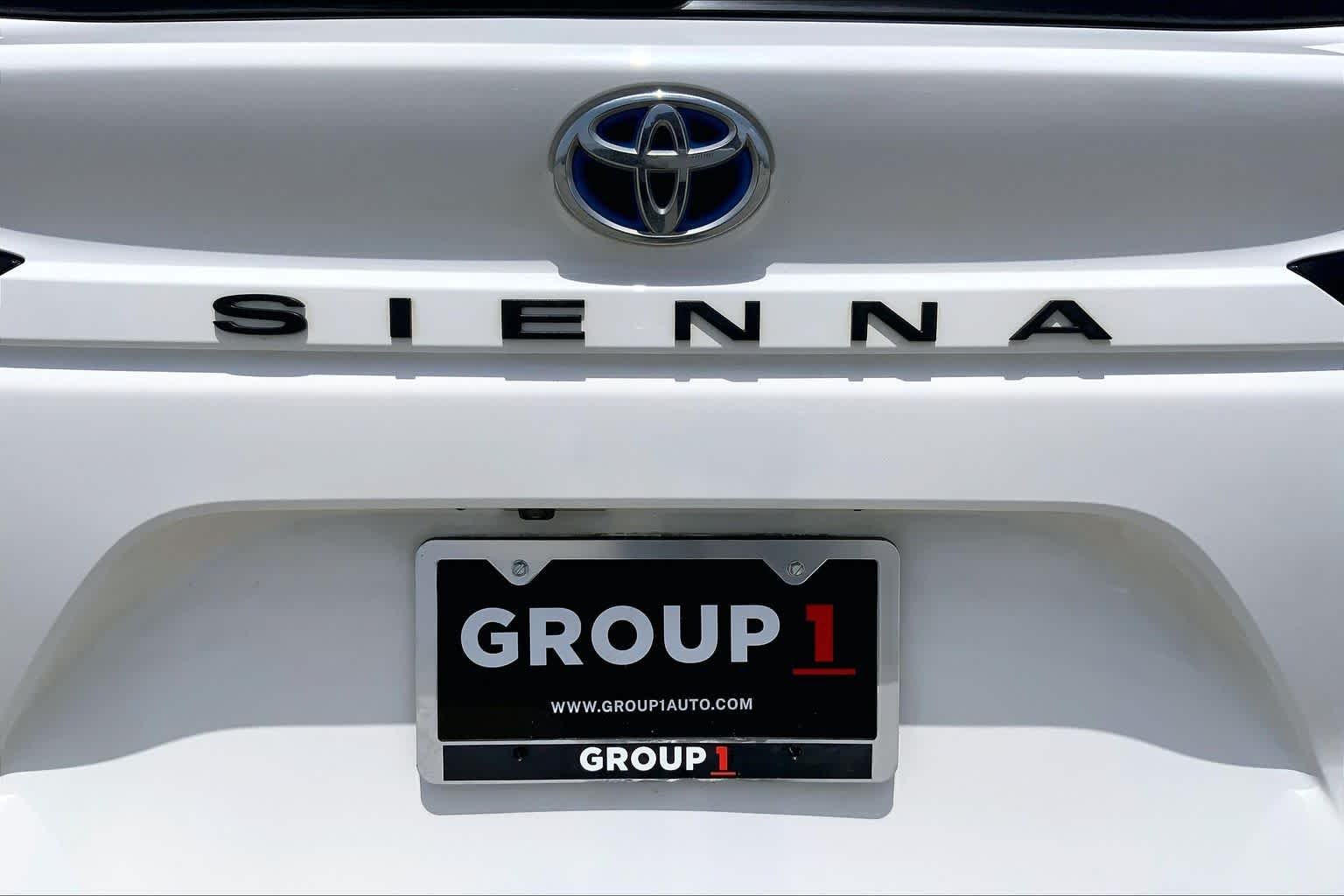 Used 2023 Ice Cap Toyota LE image 10