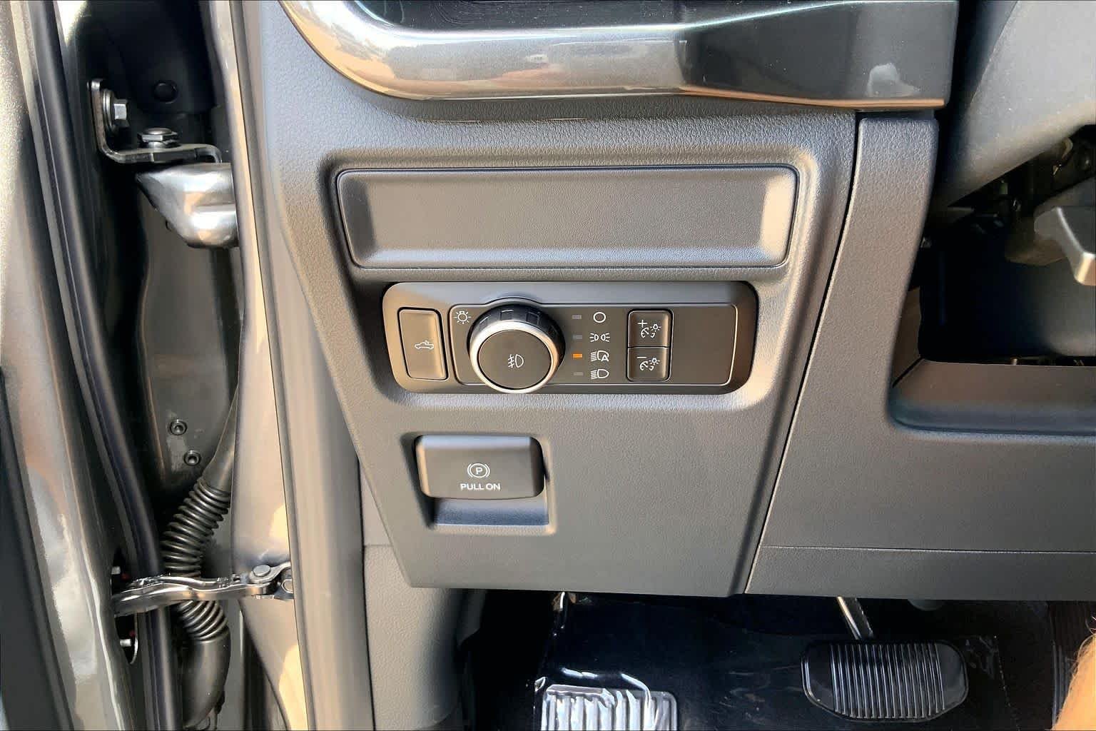 New 2026 Carbonized Gray Metallic Ford STX image 20