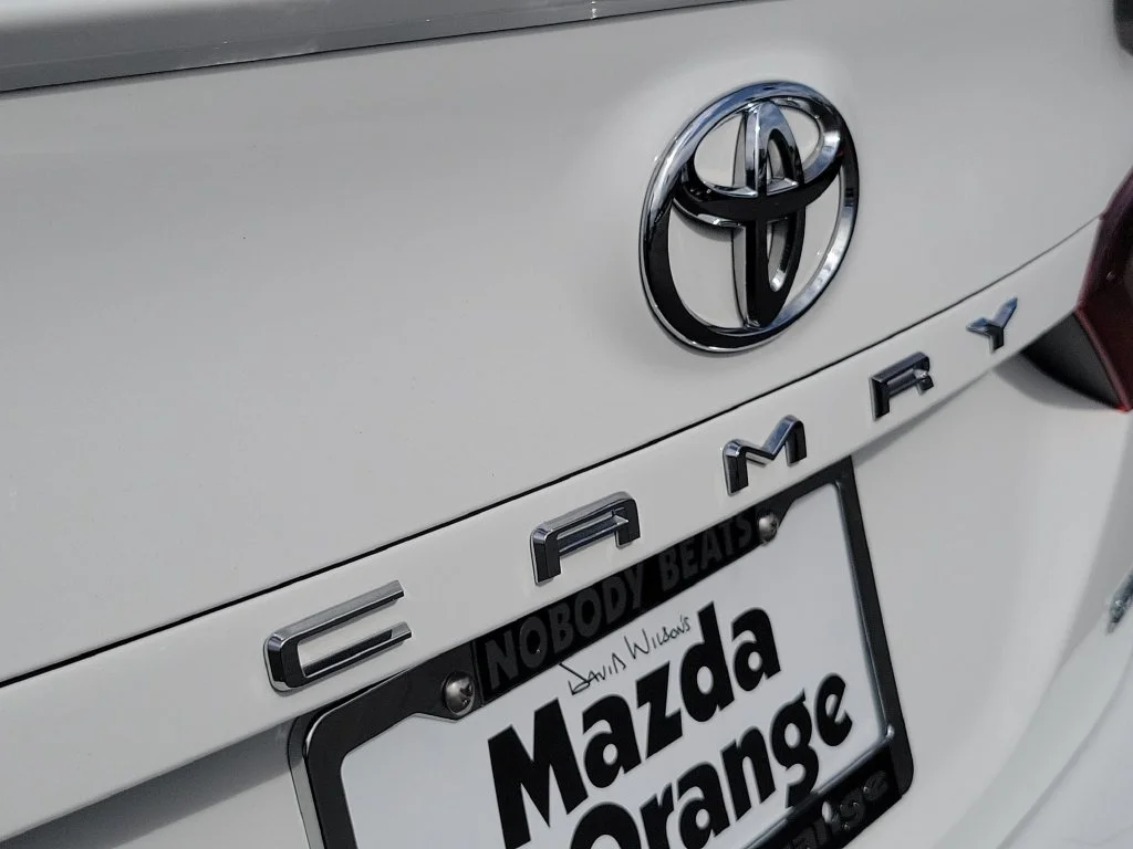 Used 2024 Ice Toyota SE image 26