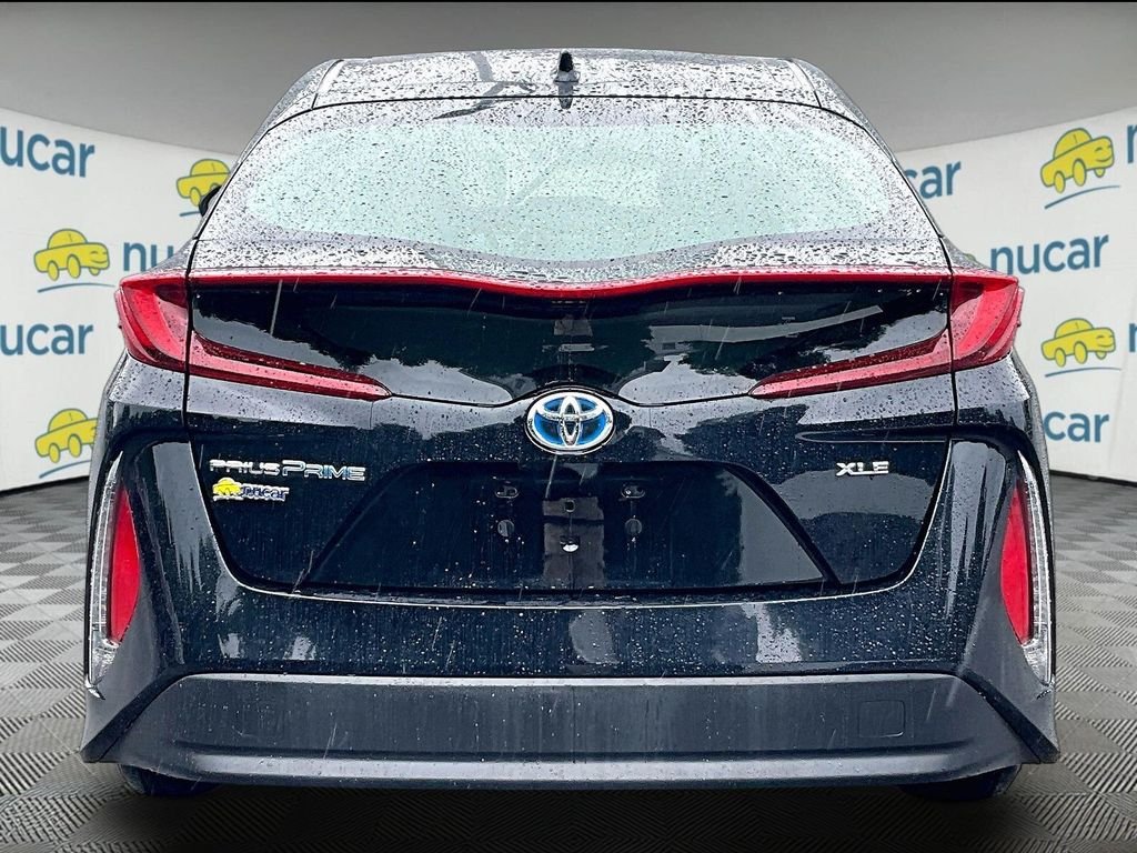 Used 2022 Black Toyota XLE image 5