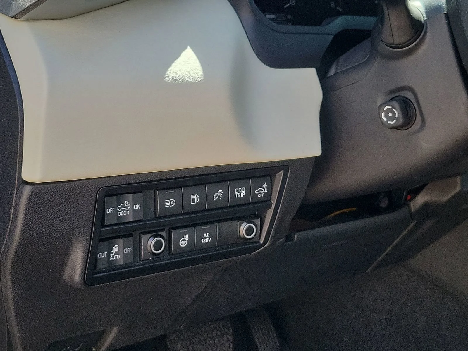 2023 Toyota Tundra Capstone - Photo 18