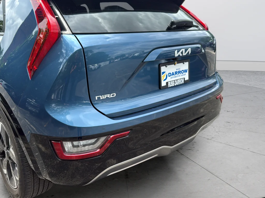 Certified Used 2023 Blue Kia Wave image 9