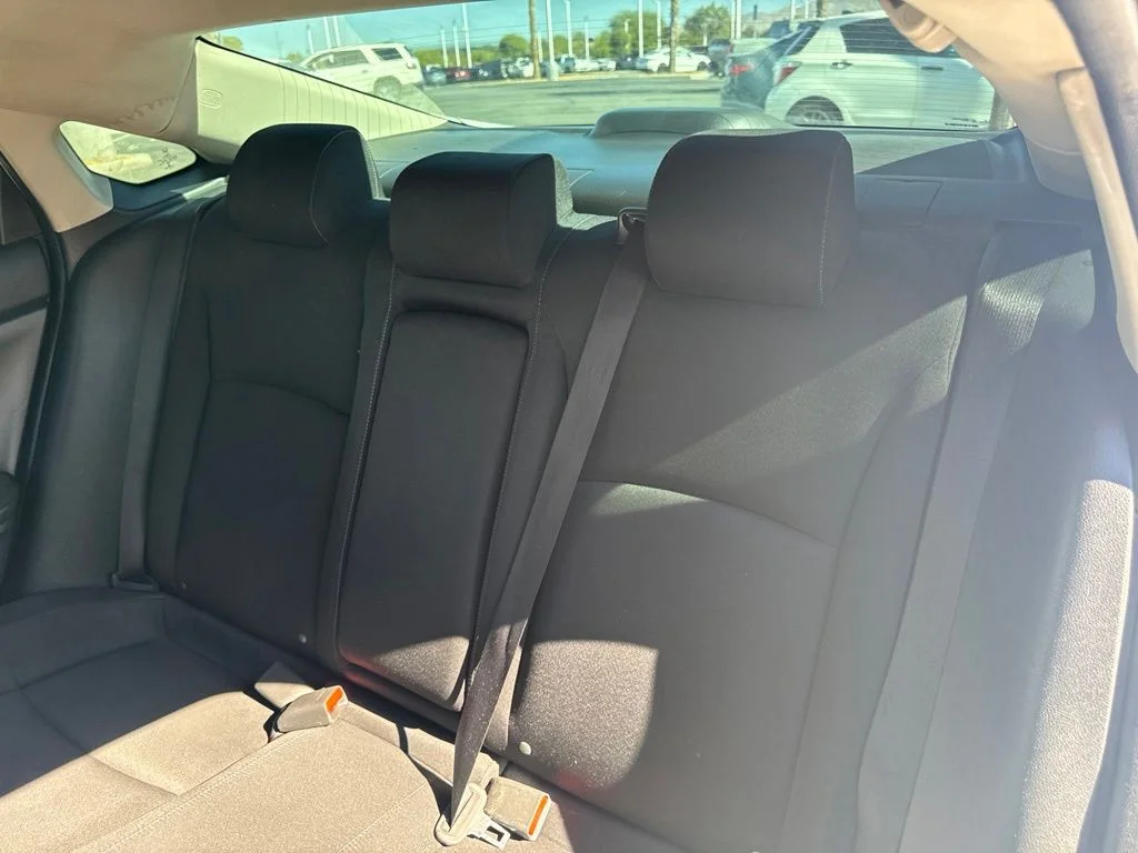 Used 2017 White Honda EX image 19