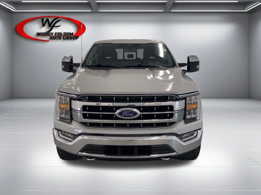 Used 2023 White Ford Lariat image 3