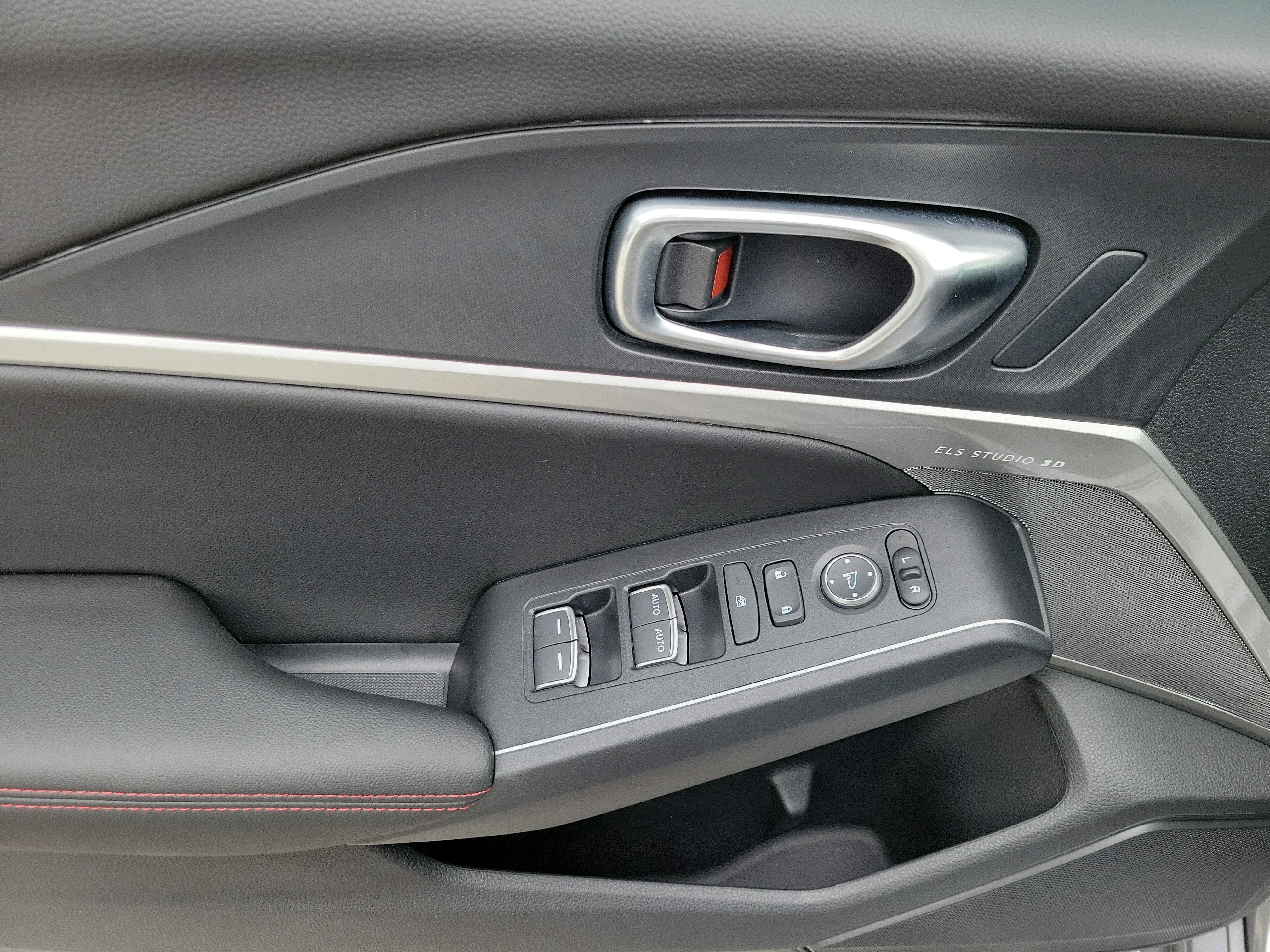 Used 2025 Silver Acura Type S image 16