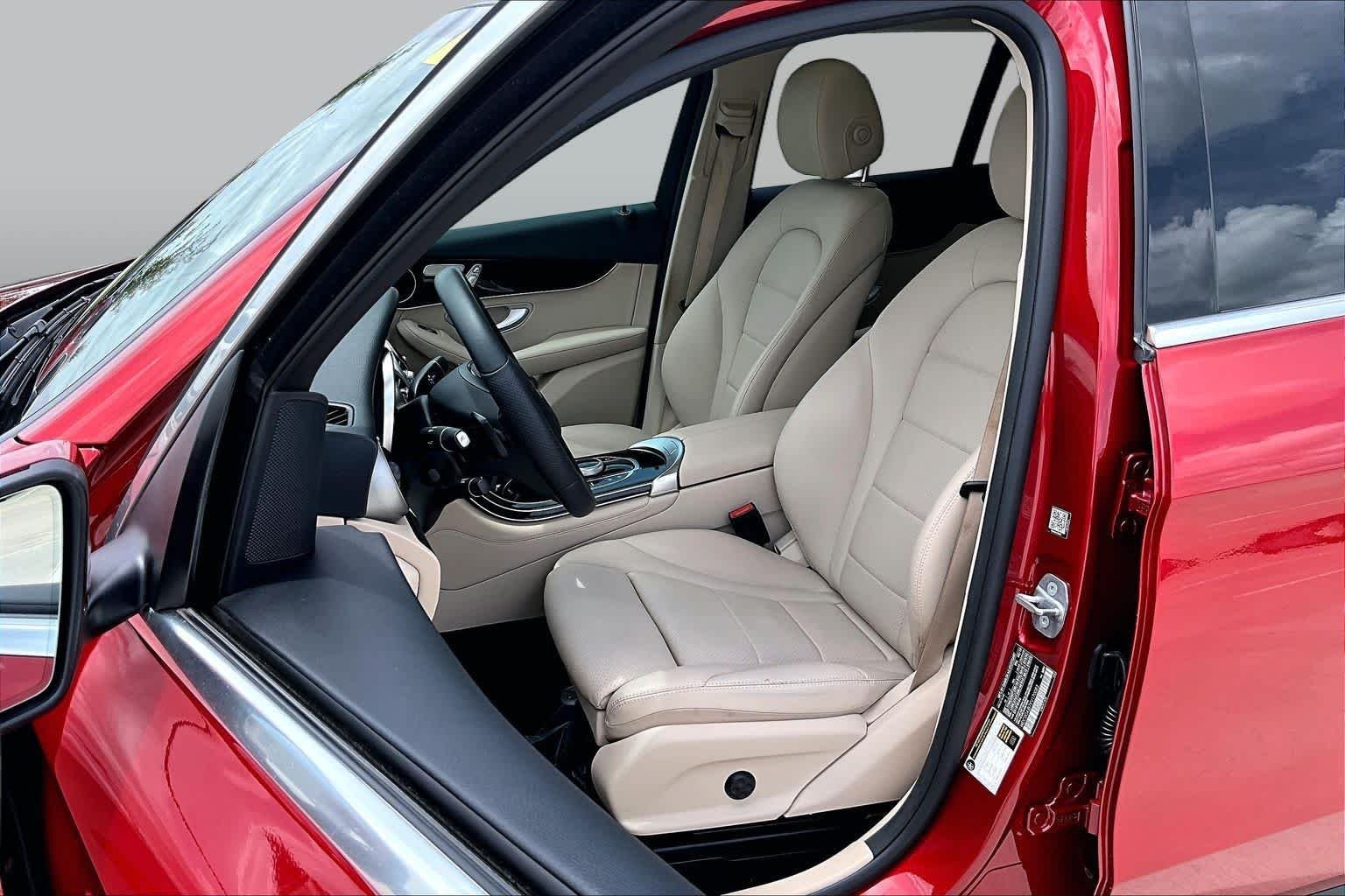Used 2019 designo Cardinal Red Metallic Mercedes-Benz GLC 300 image 8