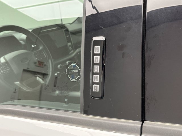 Used 2024 Avalanche Gray Ford XLT image 9