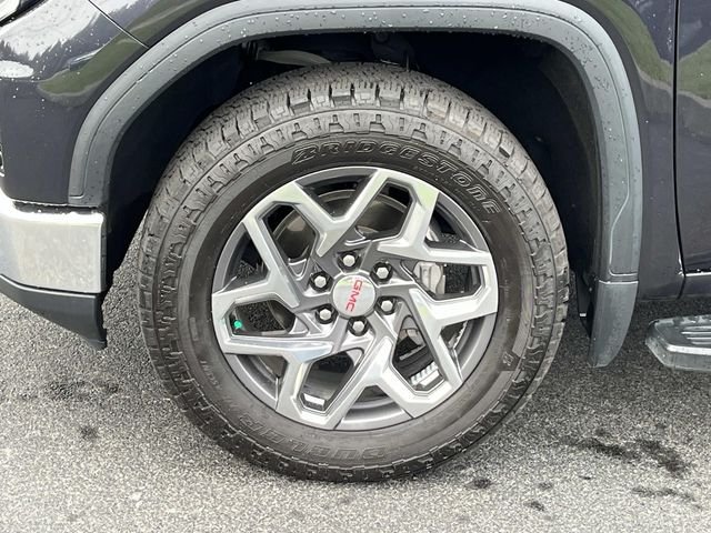 Used 2023 Silver GMC SLT image 11
