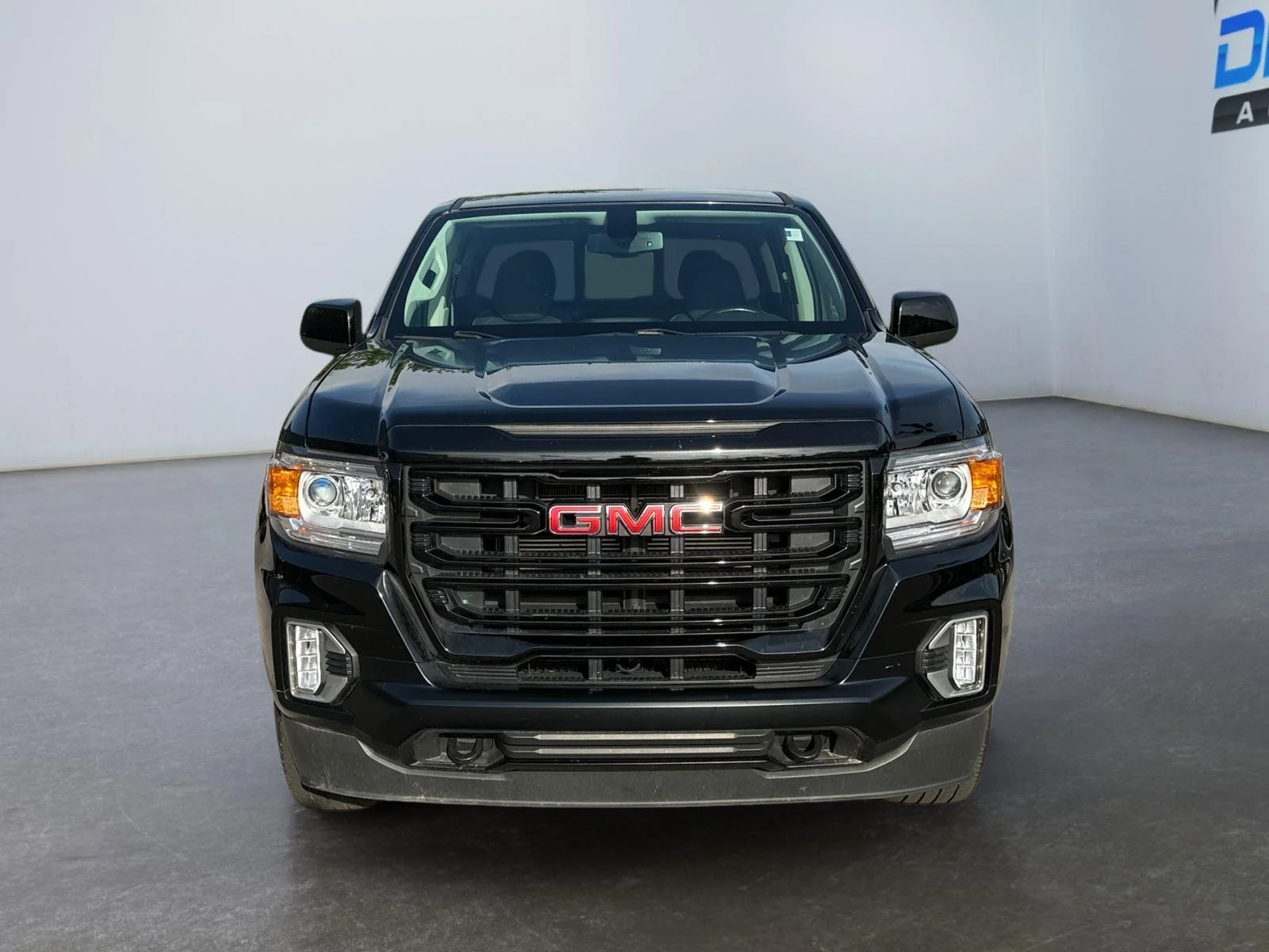 Used 2022 Onyx Black GMC Elevation image 8