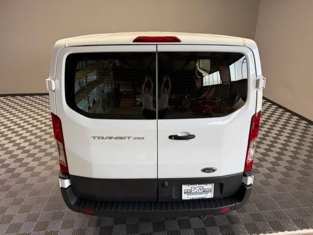 Used 2025 Oxford White Ford Base image 11