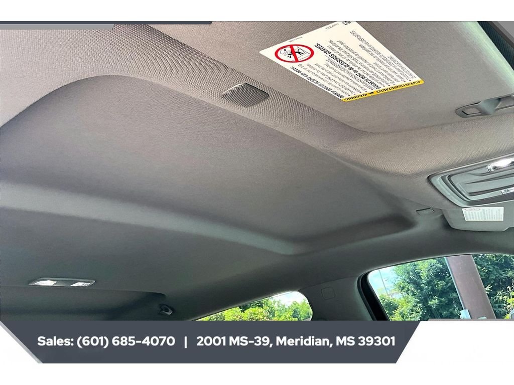 Used 2020 Summit White Chevrolet LT image 16