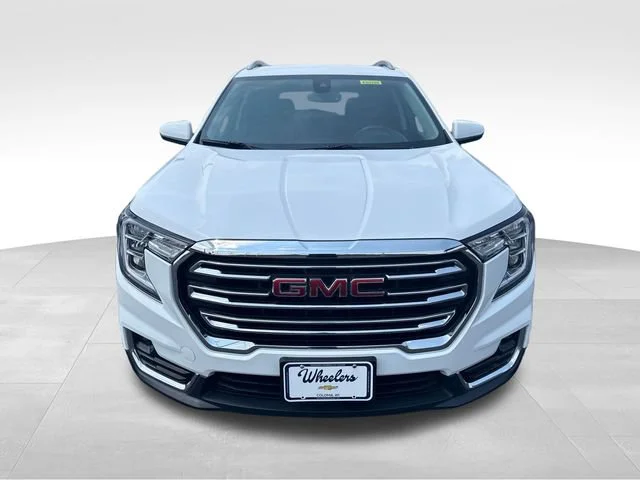 Used 2024 Summit White GMC SLT image 8