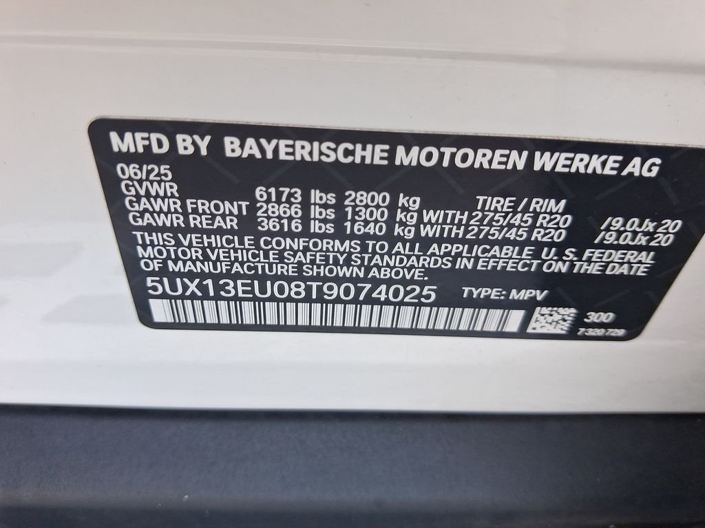 Used 2026 White BMW sDrive40i image 30