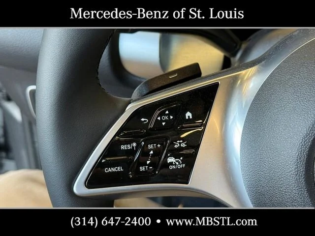 New 2026 Mountain Grey Metallic Mercedes-Benz GLB 250 image 17