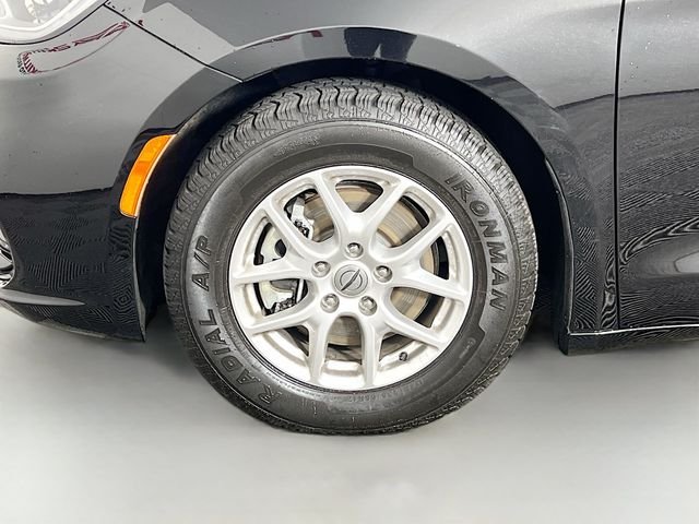 2024 Chrysler Pacifica Touring L - Photo 27