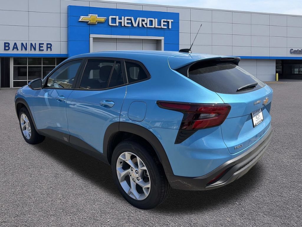 2026 Chevrolet Trax LS - Photo 6