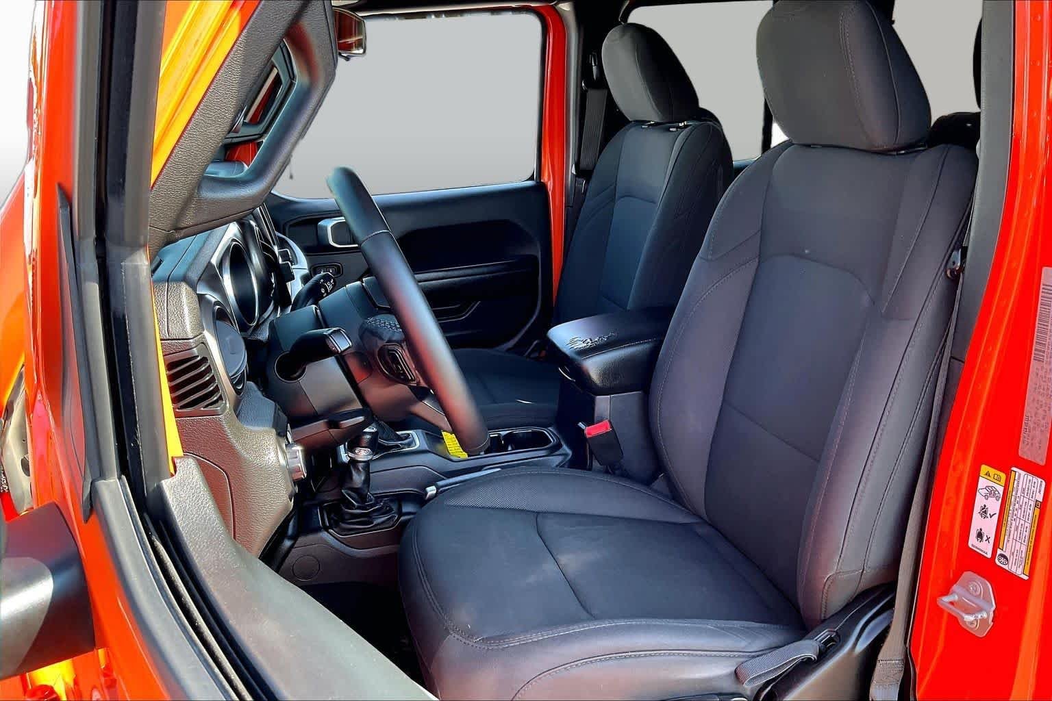 Used 2018 Punk'n Clearcoat Metallic Jeep Sport S image 8