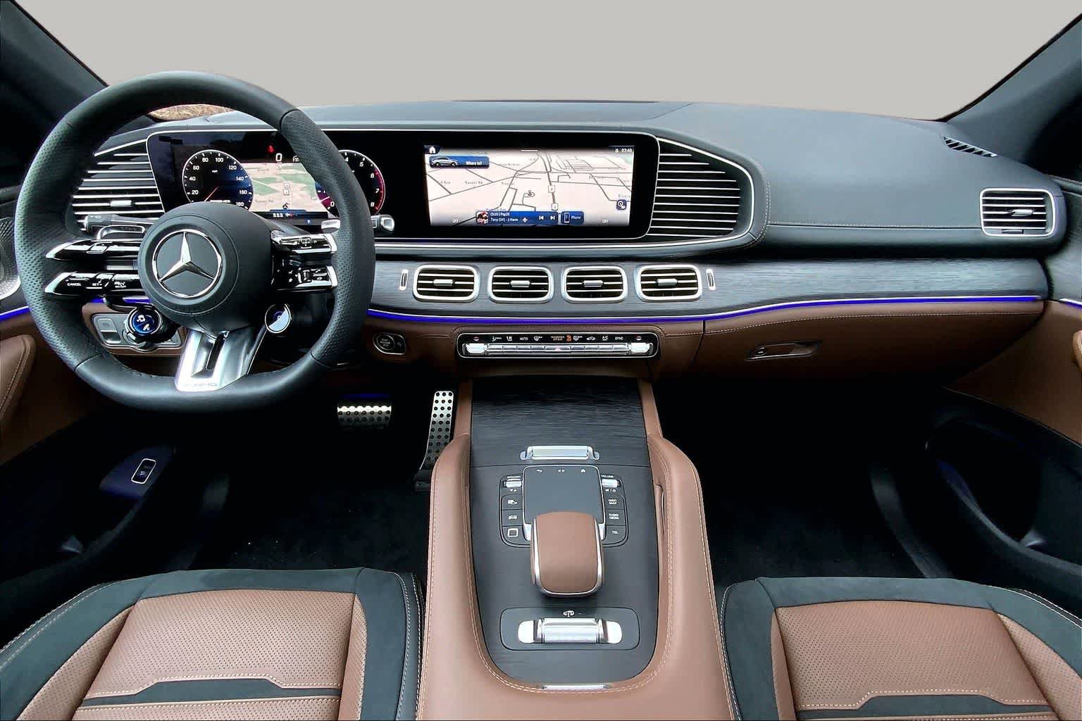 New 2026 MANUFAKTUR Moonlight White Metallic Mercedes-Benz AMG® GLE 53 image 5