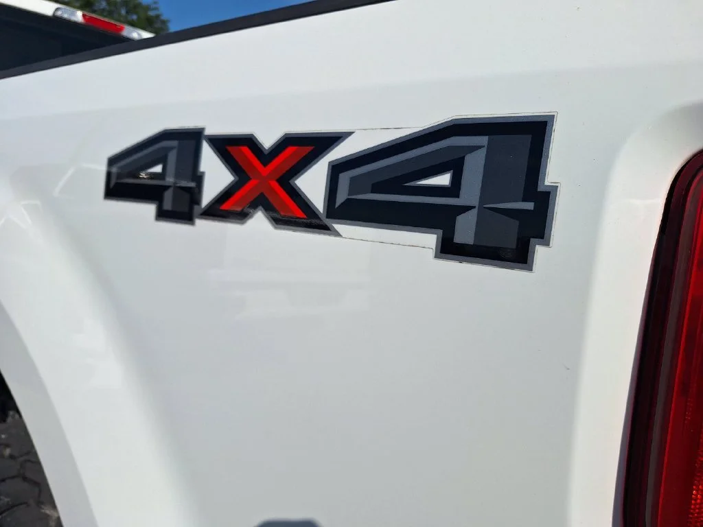 Used 2019 Oxford White Ford XL image 24