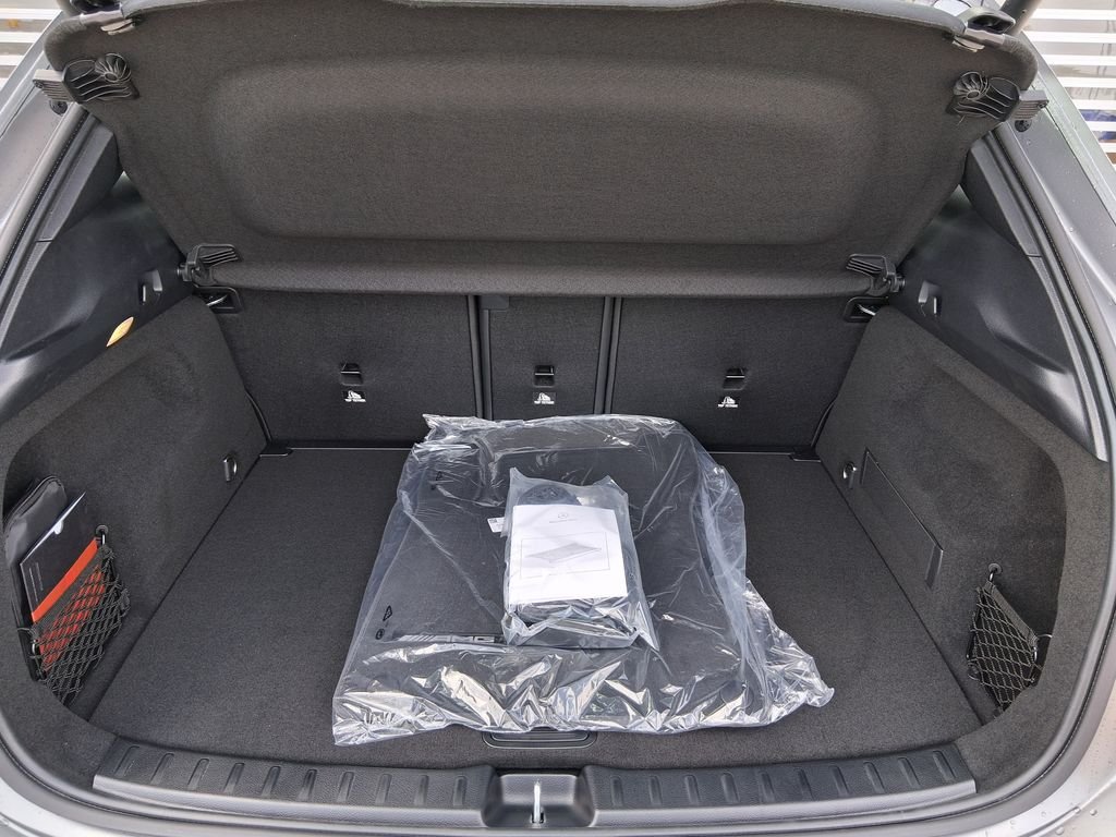 New 2026 MANUFAKTUR Mountain Grey Magno Mercedes-Benz AMG® GLA 35 4MATIC® SUV image 23