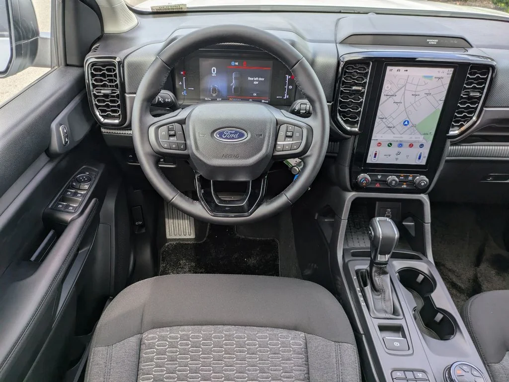 New 2026 Oxford White Ford XLT image 16