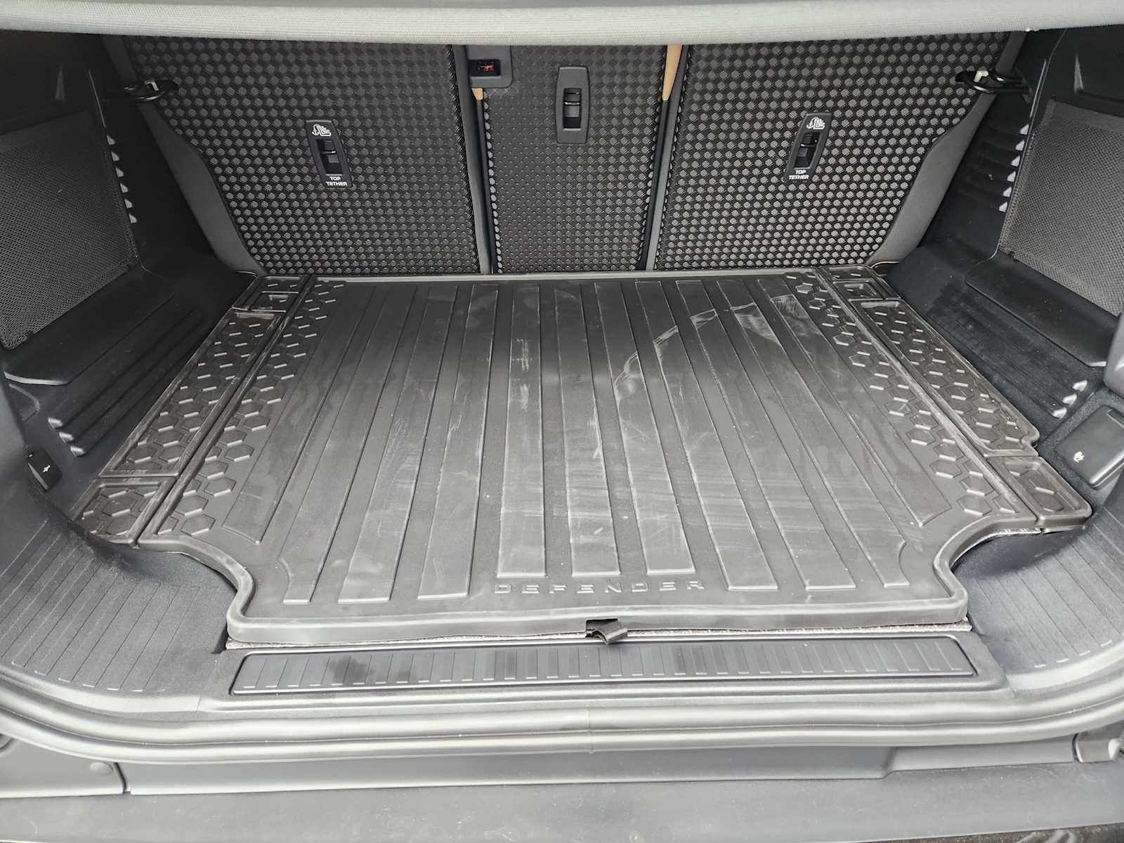 New 2026 Santorini Black LAND ROVER S image 32