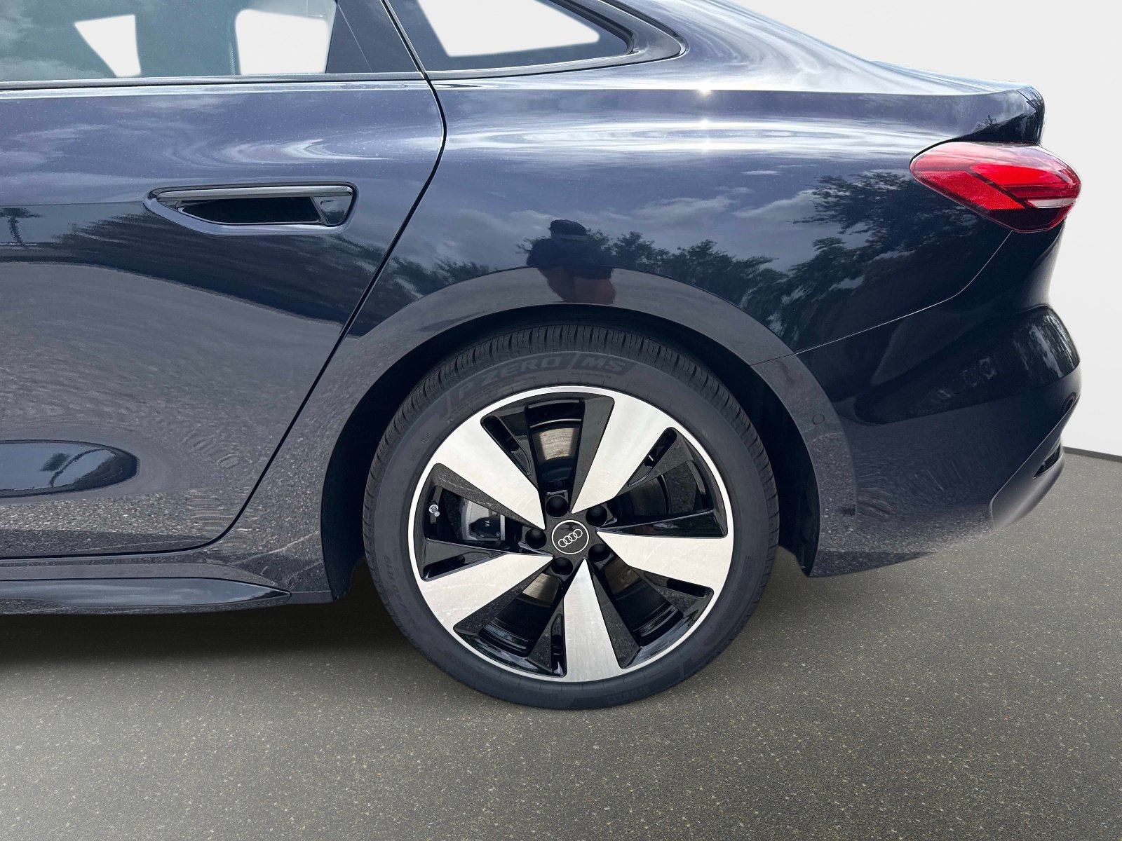 New 2026 Firmament Blue Metallic Audi Premium Plus image 9
