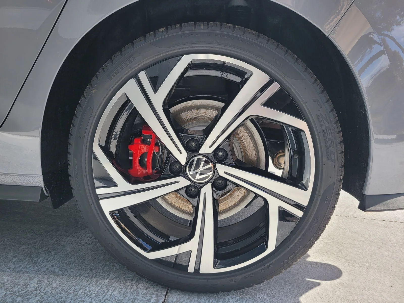 New 2026 Moonstone Gray Volkswagen 2.0T SE image 8