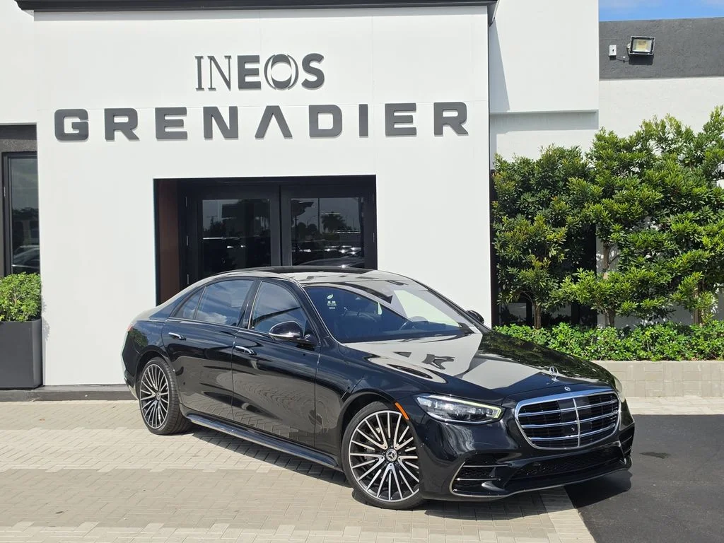 Used 2023 Black Mercedes-Benz S 580 image 2