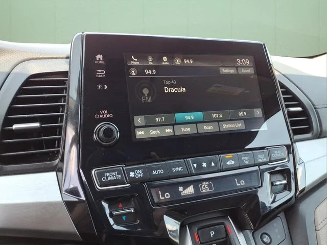 Used 2022 Red Honda EX-L image 17