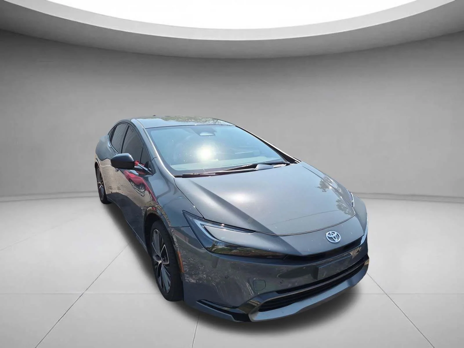 Used 2024 Guardian Gray Toyota XLE image 3