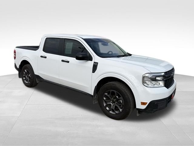 Used 2024 White Ford XLT image 1