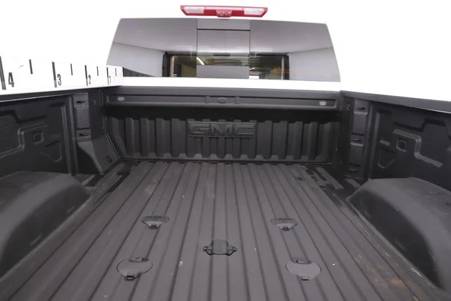 Used 2025 White GMC Denali Ultimate image 33